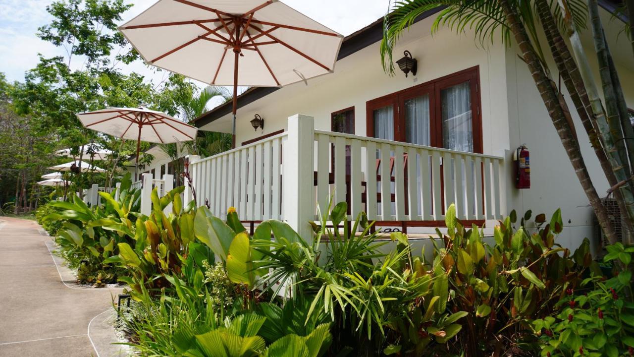 Hotel Treeya Lanta à Ko Lanta Extérieur photo